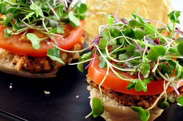 sproutstopless2
