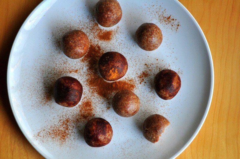 No-Bake Pale-Holes! (Paleo Donut Holes)